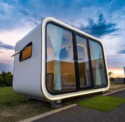 鋼鉄のチューブ 広さ 空間 カプセル 広さ 移動 プリファブリック アップルハウス