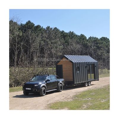 モダンデザイン プリファブハウス 壁 75mm 波サンドイッチパネル 20フィート 折りたたむコンテナ 車輪の家