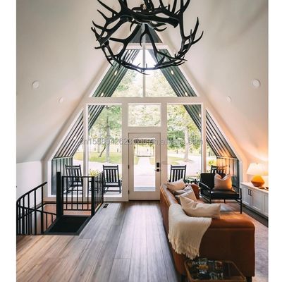 鋼鉄構造 三角木造の家