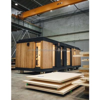 アルミニウム合金 窓 近代的な三角屋根 プリファブハウス フラット屋根 住宅用コンテナ 木製のプリファブリック住宅 屋外製 スチールサンドイッチパネル
