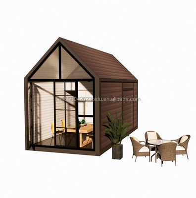 三角木造屋 20フィート 折りたたみ 輸送 木造屋 100mm 波サンドイッチパネル 壁とアルミニウム合金窓