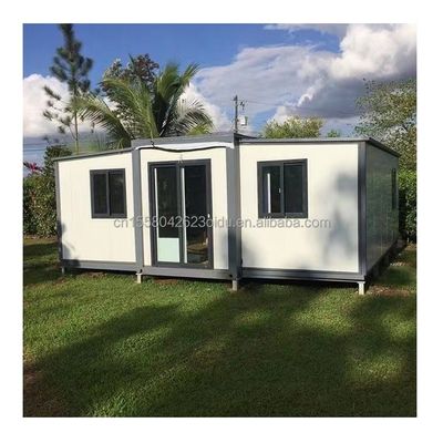 主な構造 鋼鉄の角管 装飾された小さなコンテナハウス 屋外生活用のカスタマイズされた色