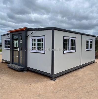 主な構造 鋼鉄の角管 装飾された小さなコンテナハウス 屋外生活用のカスタマイズされた色
