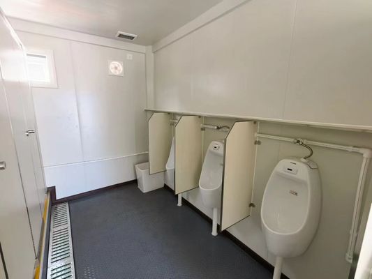 現代的な外観 商店や別荘用のコンテナトイレ アルミ合金 窓と世紀半ばの近代的なデザイン